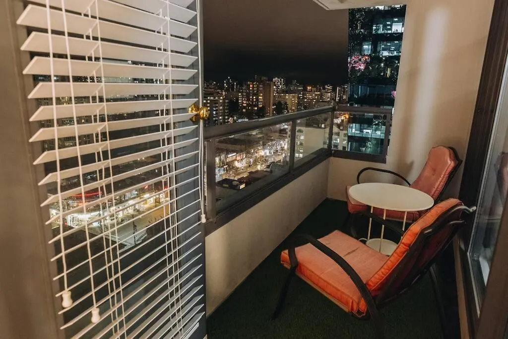 Modern Condo In The Heart Of Dt Overlooking City Vancouver